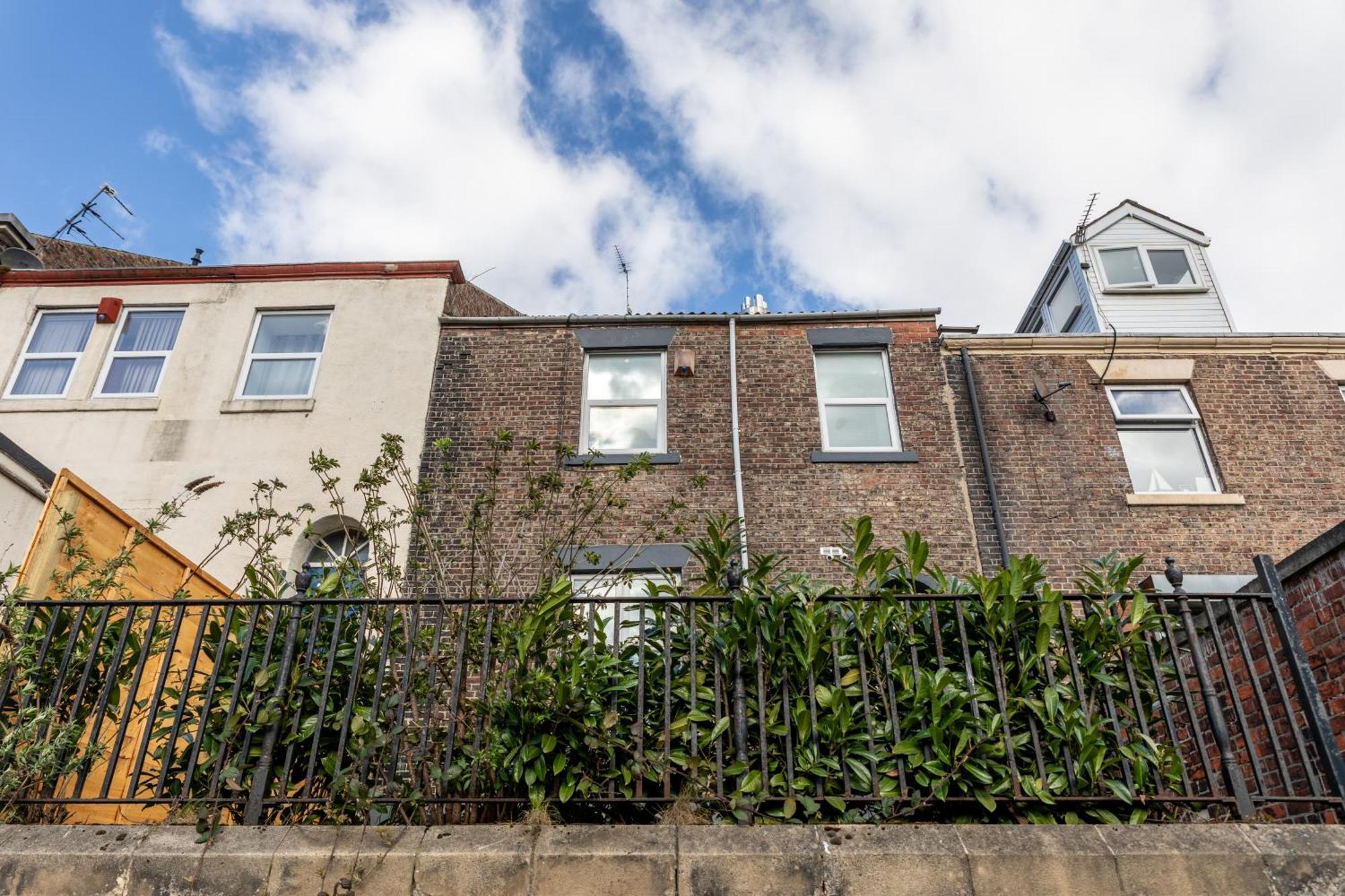 Newcastle City Centre Super Spacious Town House Free Parking And Wi-Fi Екстериор снимка