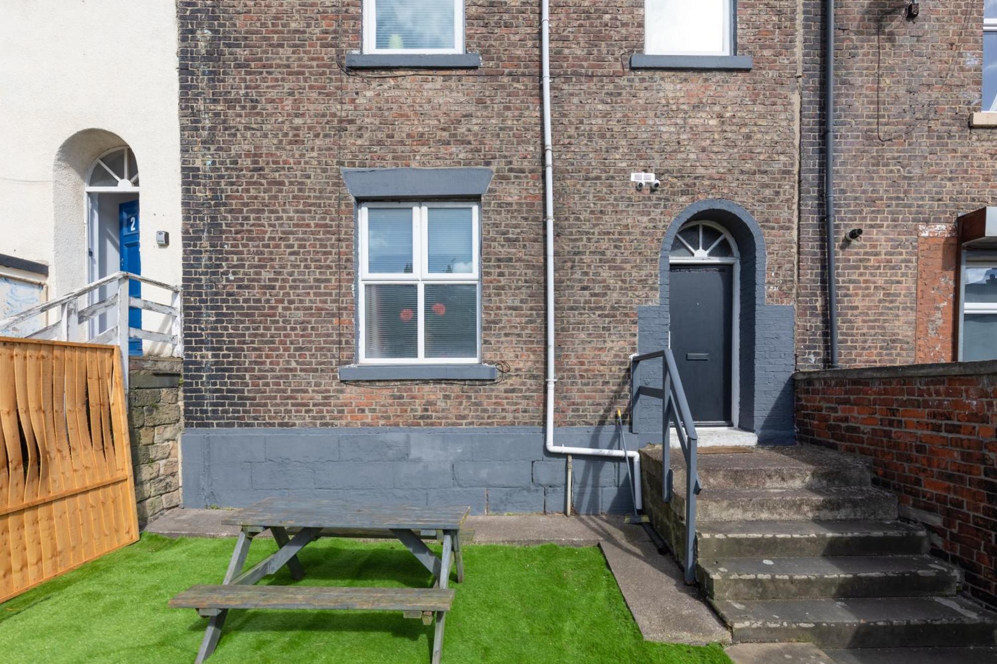 Newcastle City Centre Super Spacious Town House Free Parking And Wi-Fi Екстериор снимка