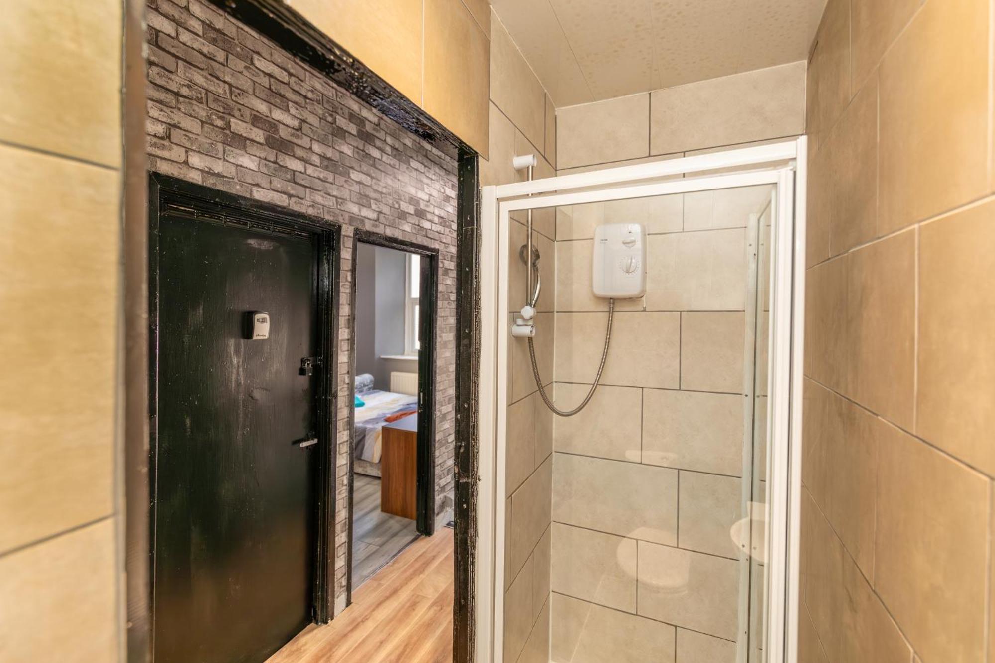 Newcastle City Centre Super Spacious Town House Free Parking And Wi-Fi Екстериор снимка