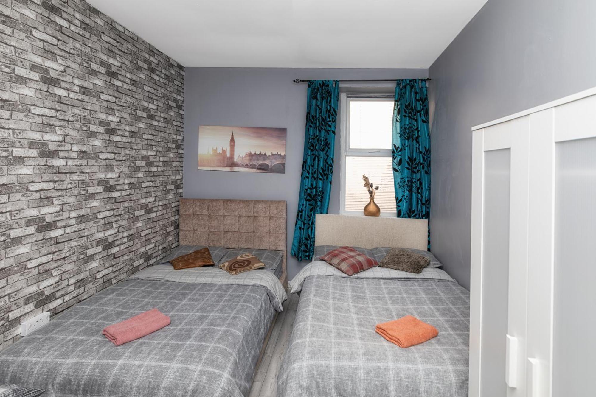 Newcastle City Centre Super Spacious Town House Free Parking And Wi-Fi Екстериор снимка