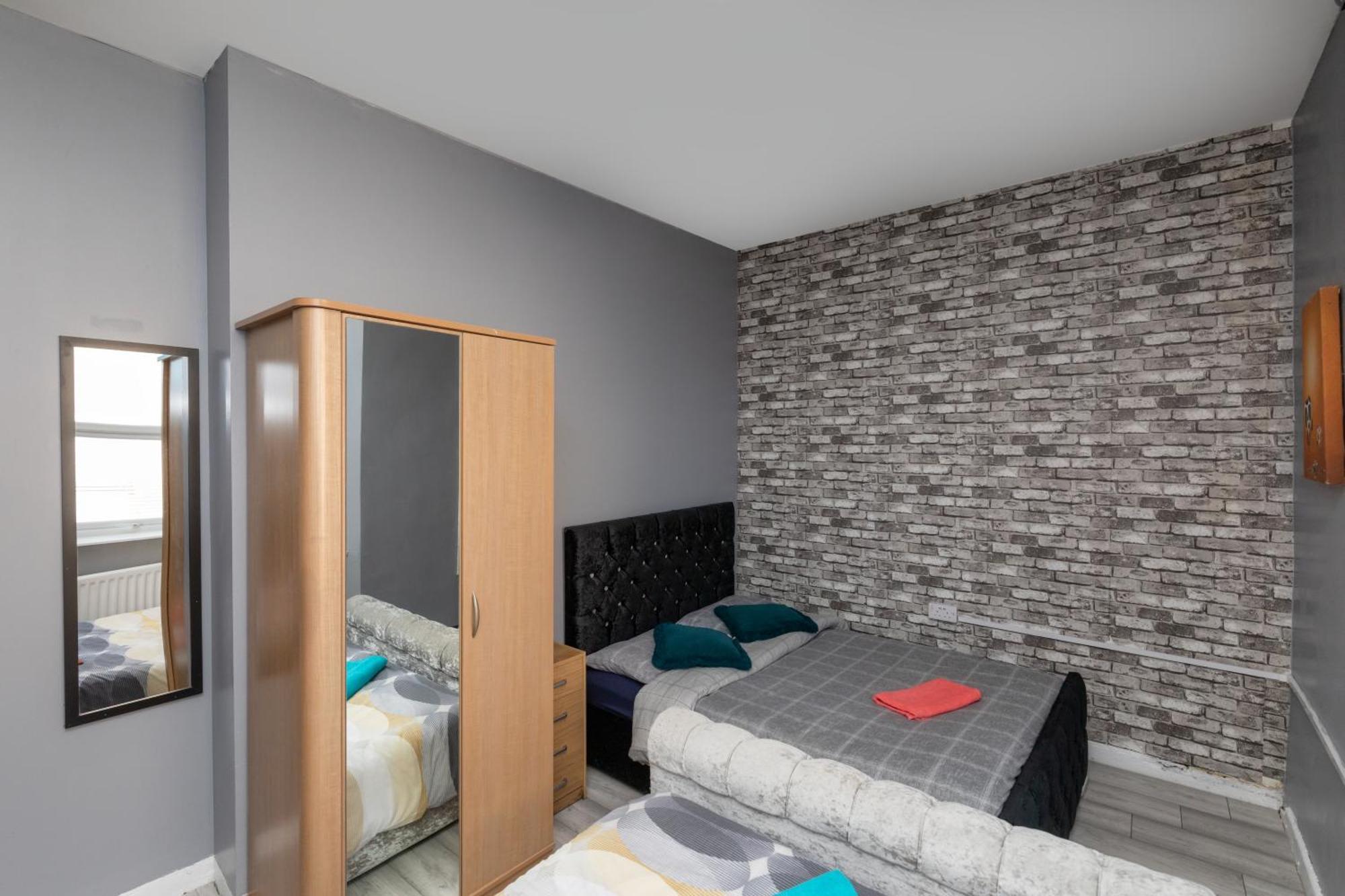 Newcastle City Centre Super Spacious Town House Free Parking And Wi-Fi Екстериор снимка