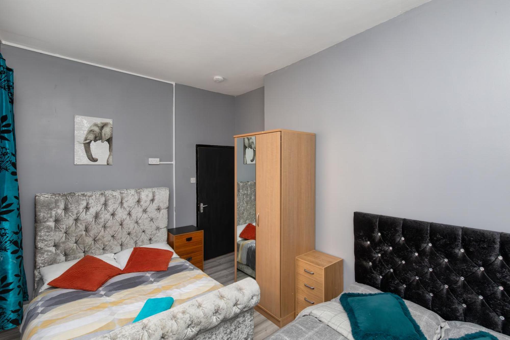 Newcastle City Centre Super Spacious Town House Free Parking And Wi-Fi Екстериор снимка