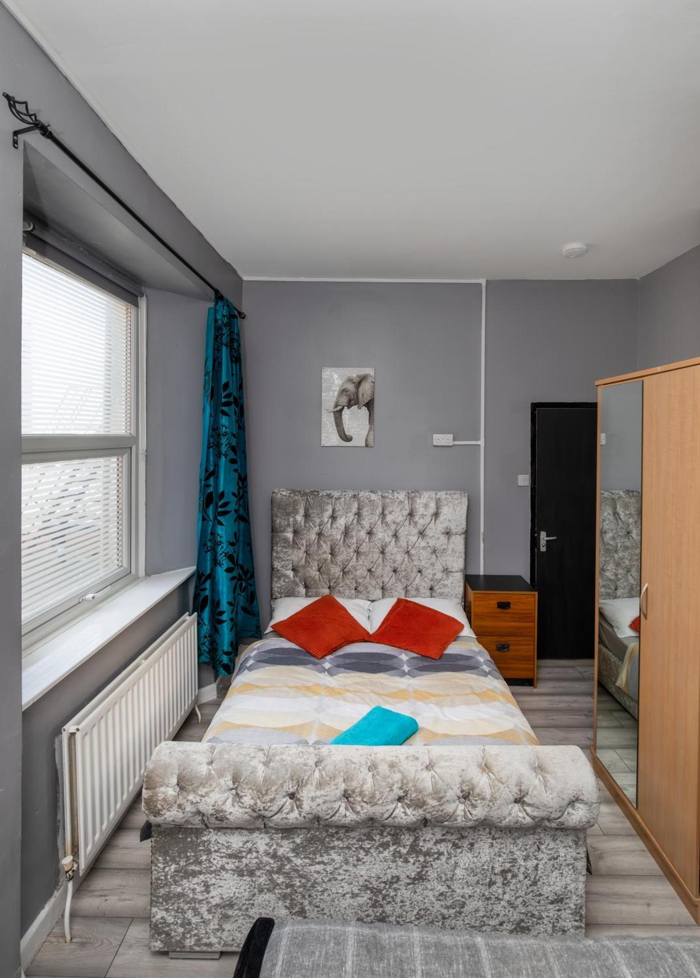 Newcastle City Centre Super Spacious Town House Free Parking And Wi-Fi Екстериор снимка